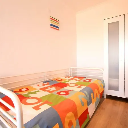 Avenida Das Comunidades Lusiadas Appartement